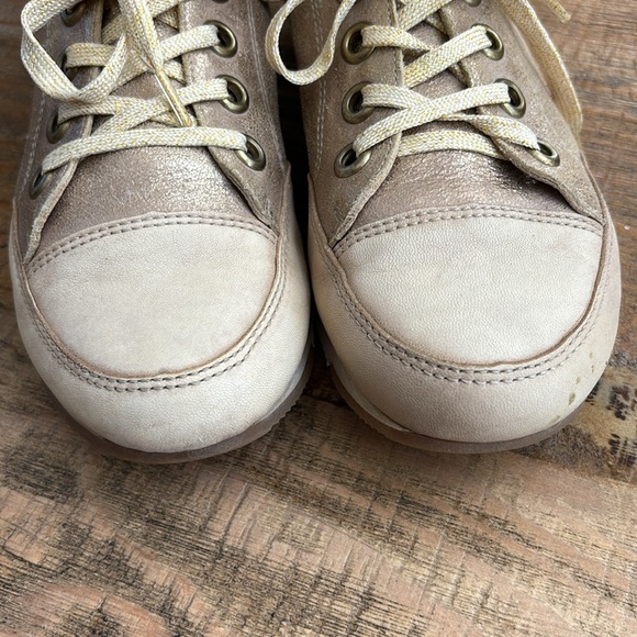 Paul Green Rose Gold and Pink leather Sneaker - Picture 10 of 11